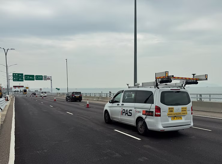 Scanning the Hong Kong–Zhuhai–Macau Bridge